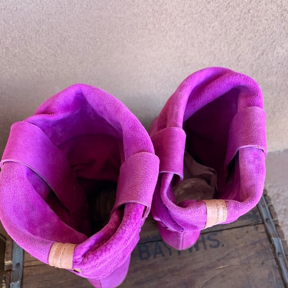 Manas Lea Foscati Distressed Purple Boots - Picture 8 of 14